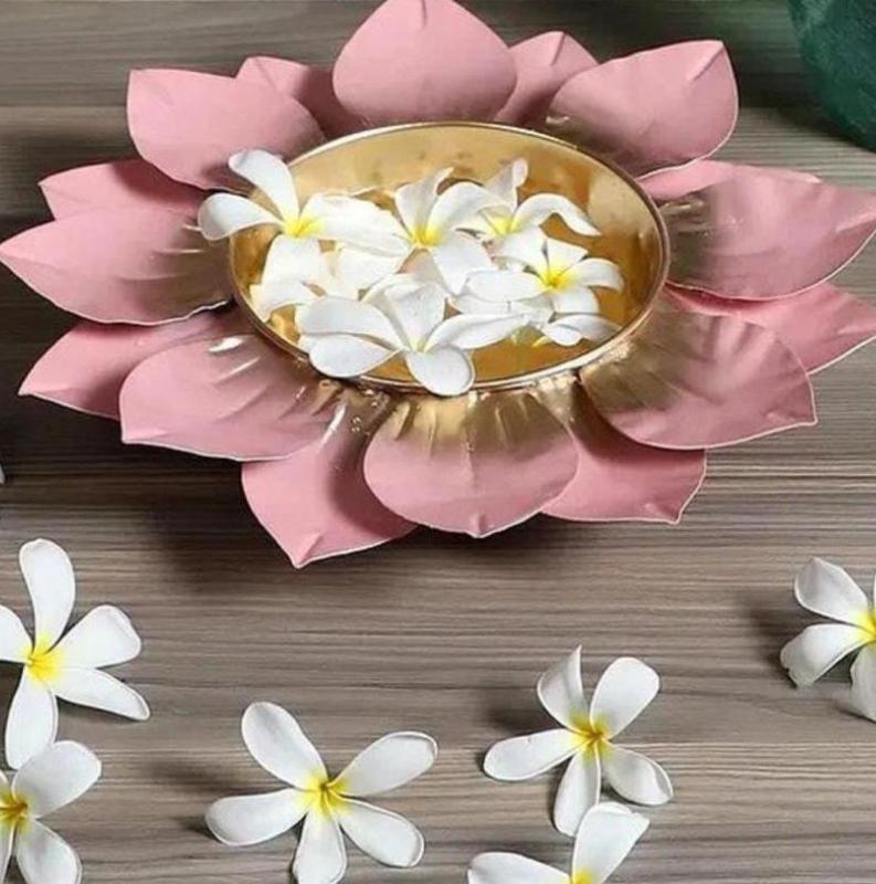 Flower Shape Flower Decorative Urli Bowl